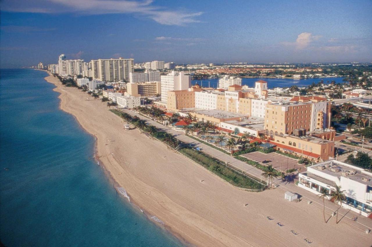 On Hollywood Beach - Affordable Two Bedrooms Sleeps 6 With Two Bathrooms Dania Beach Dış mekan fotoğraf