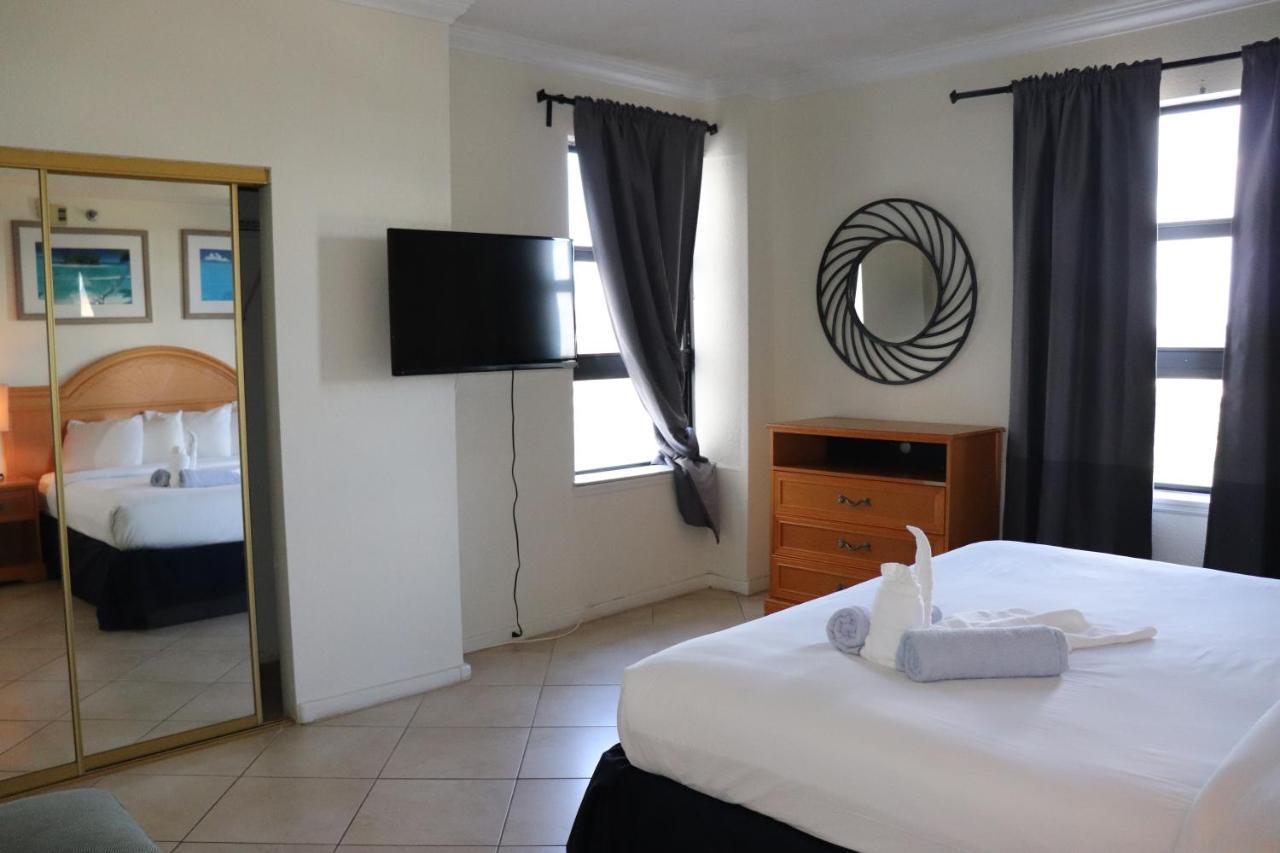 On Hollywood Beach - Affordable Two Bedrooms Sleeps 6 With Two Bathrooms Dania Beach Dış mekan fotoğraf